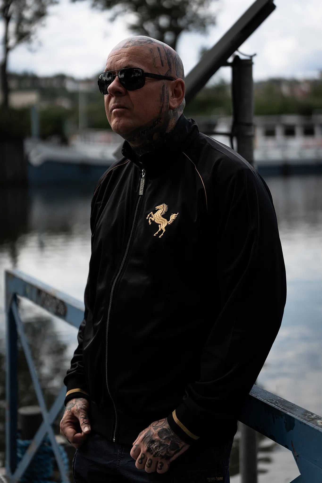 Trainingsjacke "Gold", schwarz