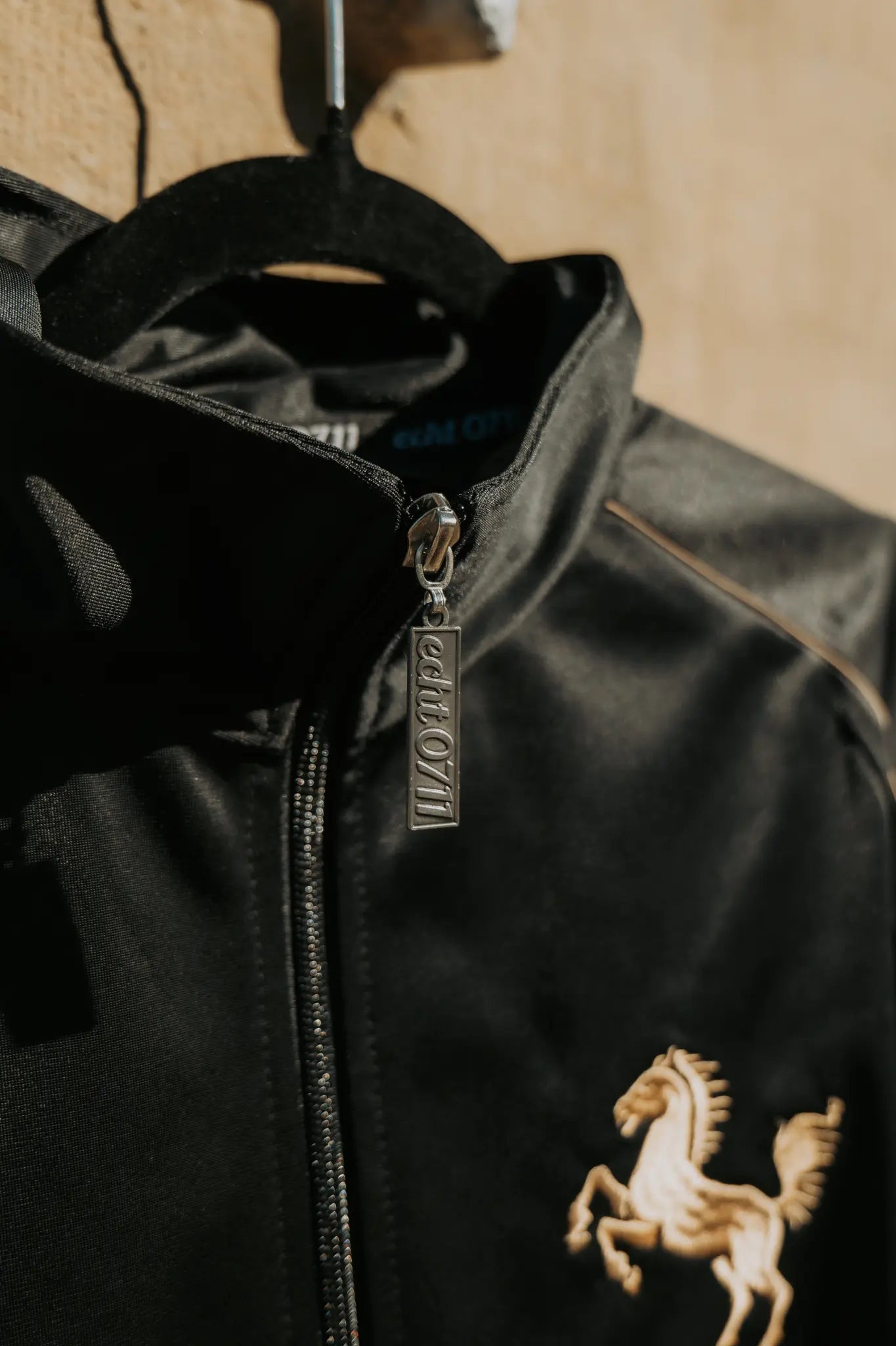 Trainingsjacke "Gold", schwarz