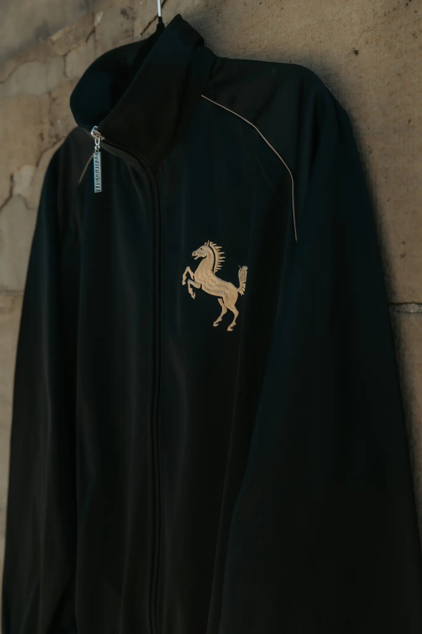 Trainingsjacke "Gold", schwarz