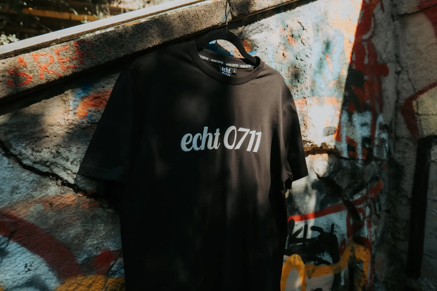 T-Shirt "Brand", schwarz