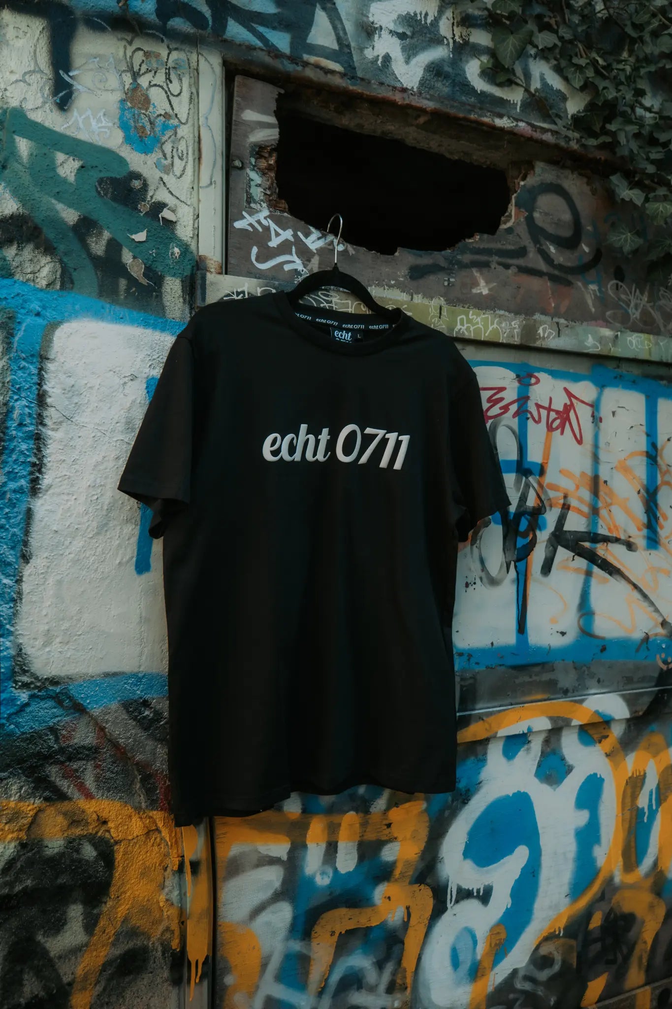 T-Shirt "Brand", schwarz