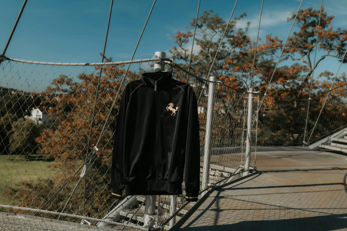 Trainingsjacke "Gold", schwarz