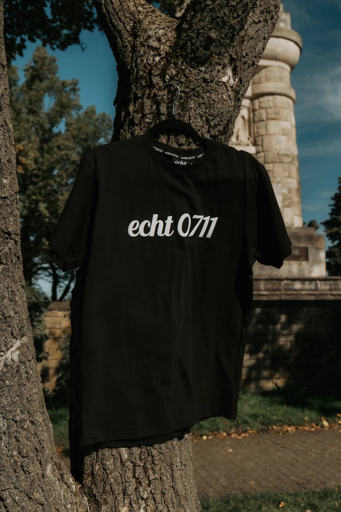 T-Shirt "Brand", schwarz