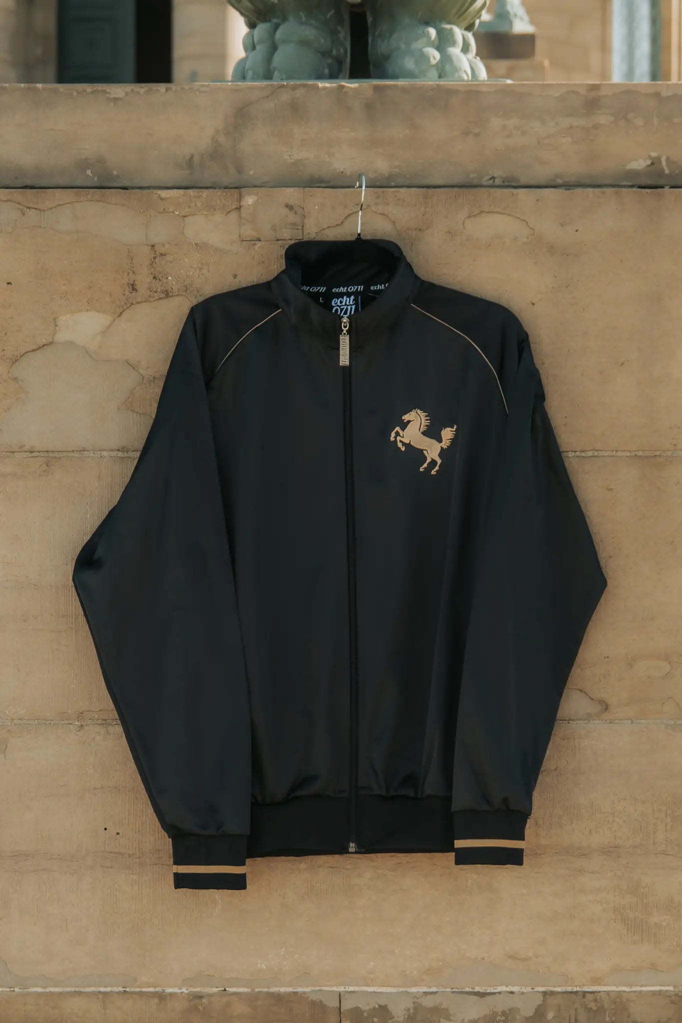Trainingsjacke "Gold", schwarz